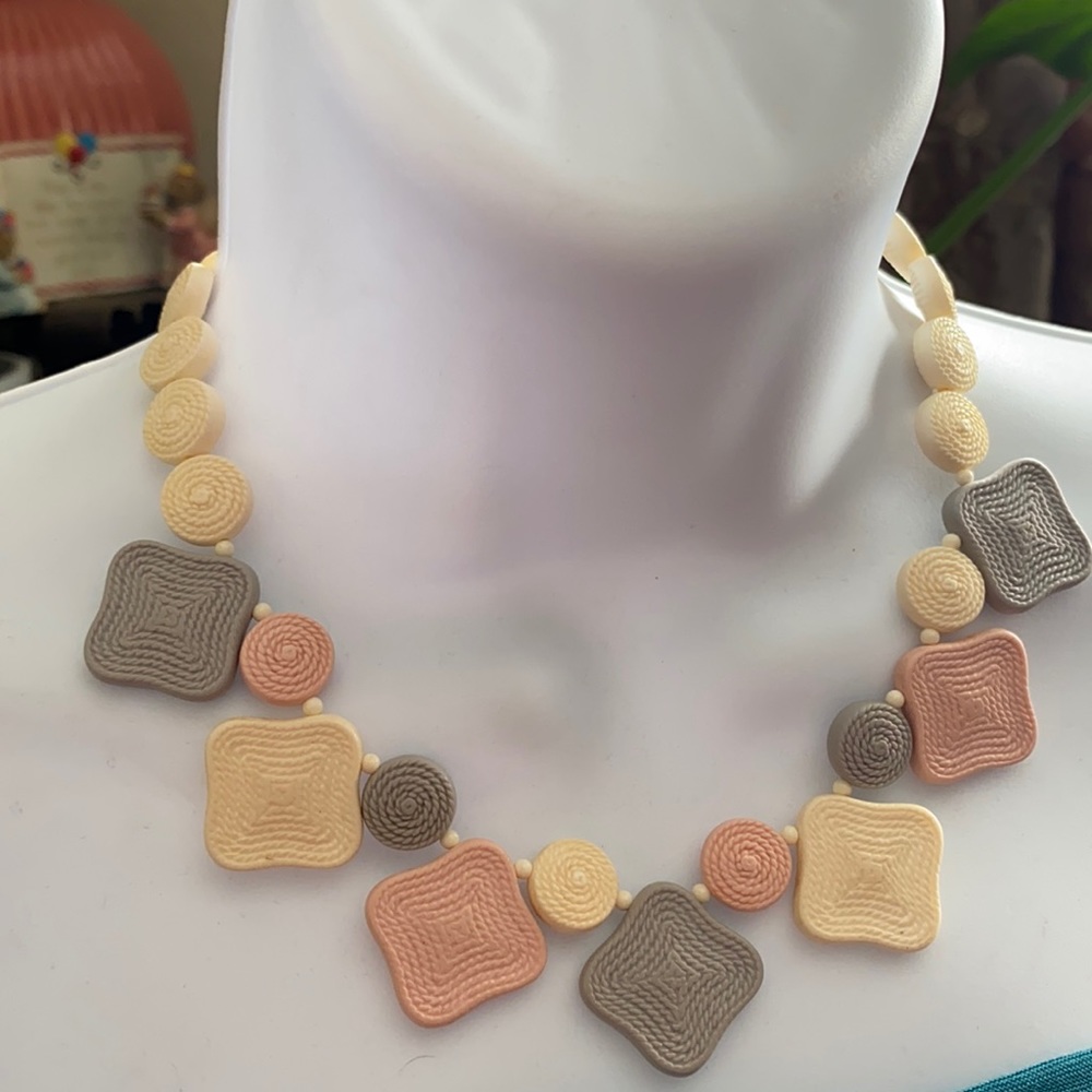 Vintage ChokerStyle Necklace